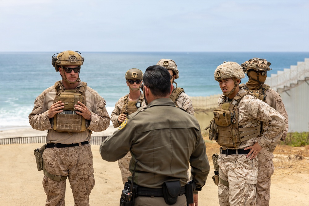 CLB-7 Marines Conduct Engineering Reconnaissance in San Diego Sector