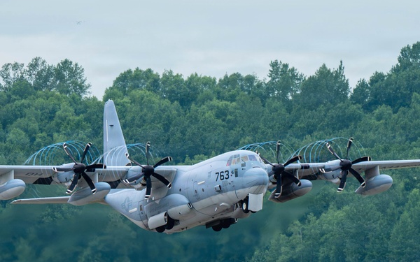 Arctic Thunder Open House Practice Day
