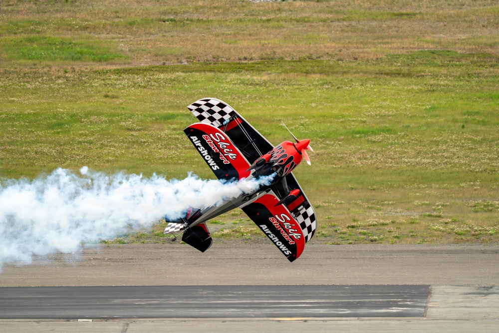 Arctic Thunder Open House Practice Day