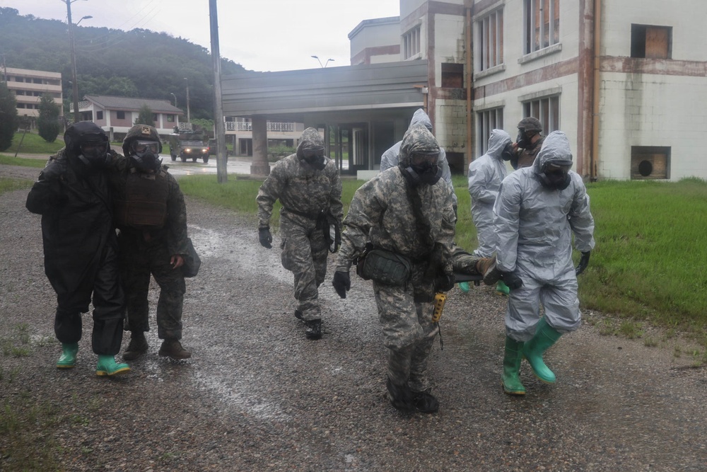 KMEP 26.2: 3rd MLG, U.S. Marine Corps and ROK Marines conduct simulated Causality Decontamination Operation in South Korea