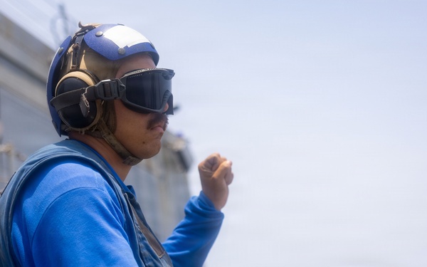 Rafael Peralta Conducts Flight Operations
