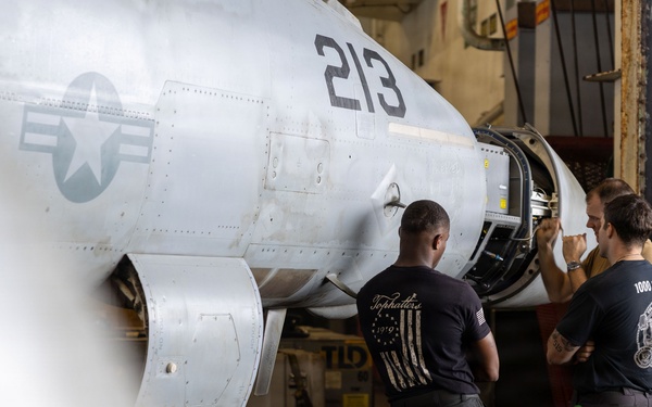 Abraham Lincoln Conducts Aircraft Maintenance