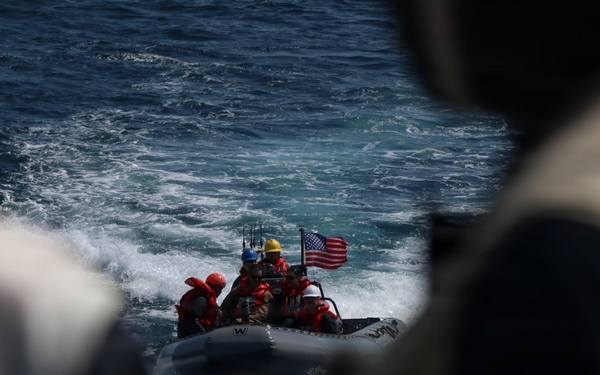 USS Ralph Johnson Conducts Boat Operations During Mariners Skills Week