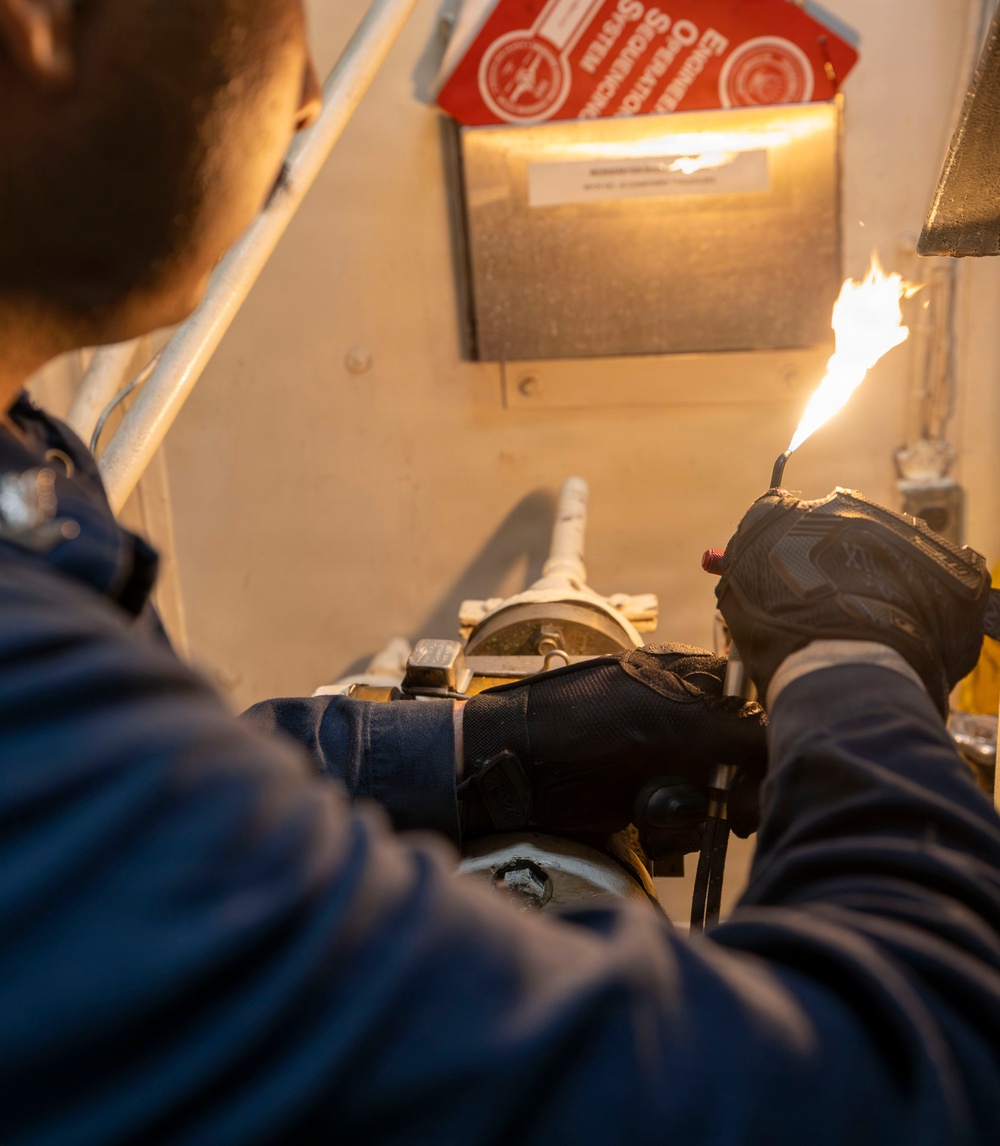 Milius Sailor demonstrates braising methods
