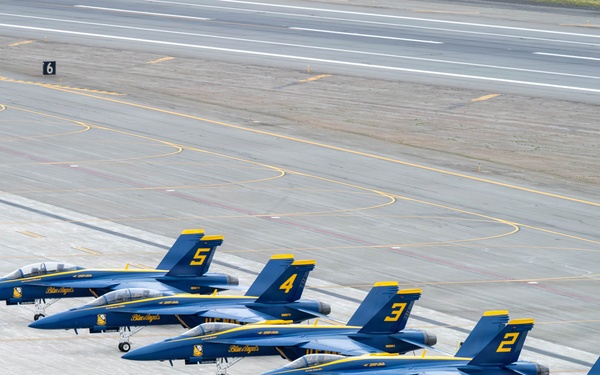 Arctic Thunder Open House static displays