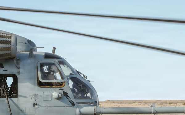 SLTE 4-26: 2nd Battalion, 2nd Marine Regiment Board CH-53E Super Stallion