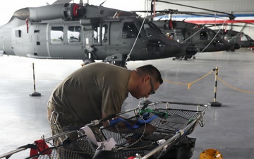 Hawaii Army National Guard Soldiers conduct Maintenance Test Flight in the Philippines