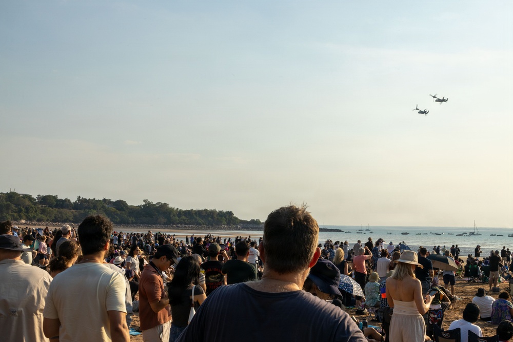 Exercise Pitch Black: Mindil Beach flying display