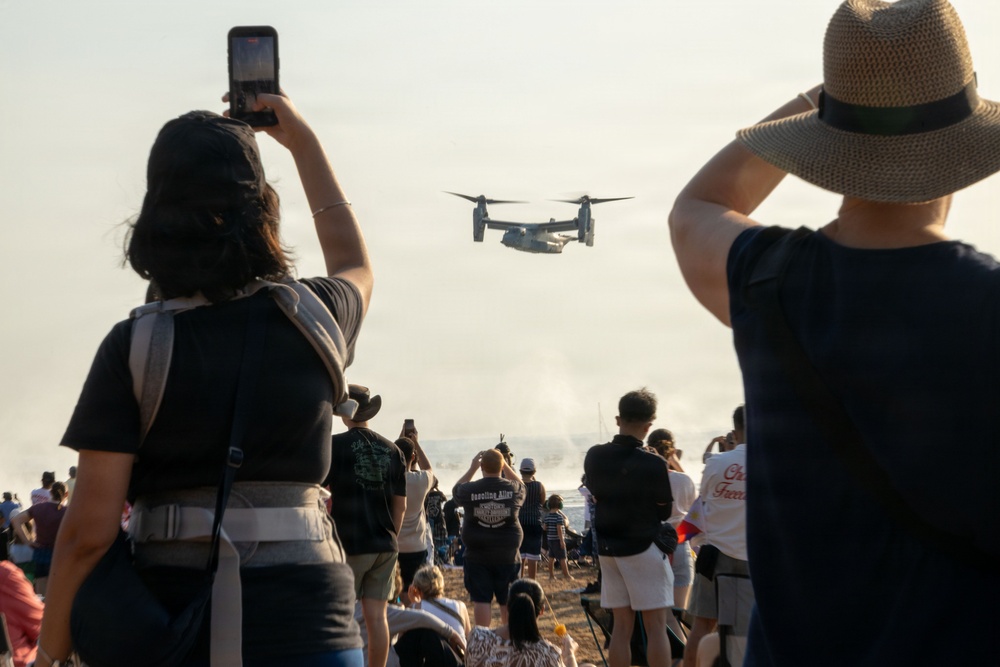Exercise Pitch Black: Mindil Beach flying display