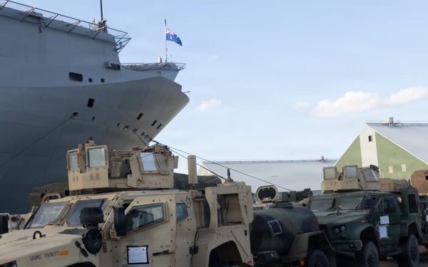 MRF-D Marines prepare to embark on HMAS Canberra