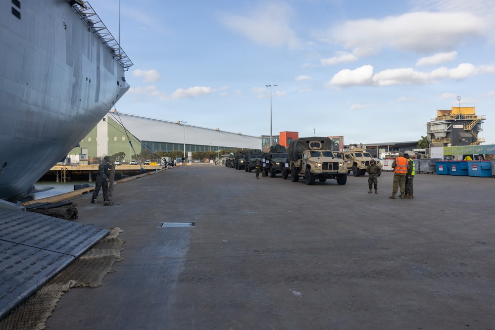 MRF-D Marines prepare to embark on HMAS Canberra