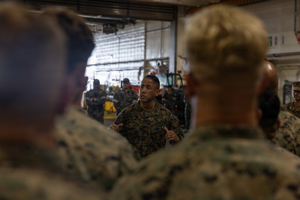 MRF-D Marines prepare to embark on HMAS Canberra