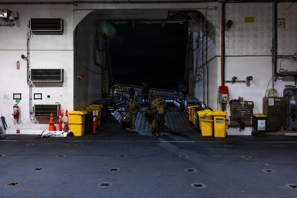 MRF-D Marines prepare to embark aboard HMAS Canberra