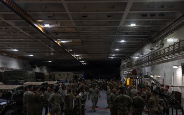 MRF-D Marines prepare to embark aboard HMAS Canberra