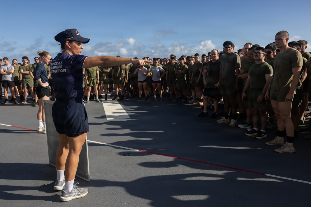 MRF-D Marines conduct group physical training aboard HMAS Canberra