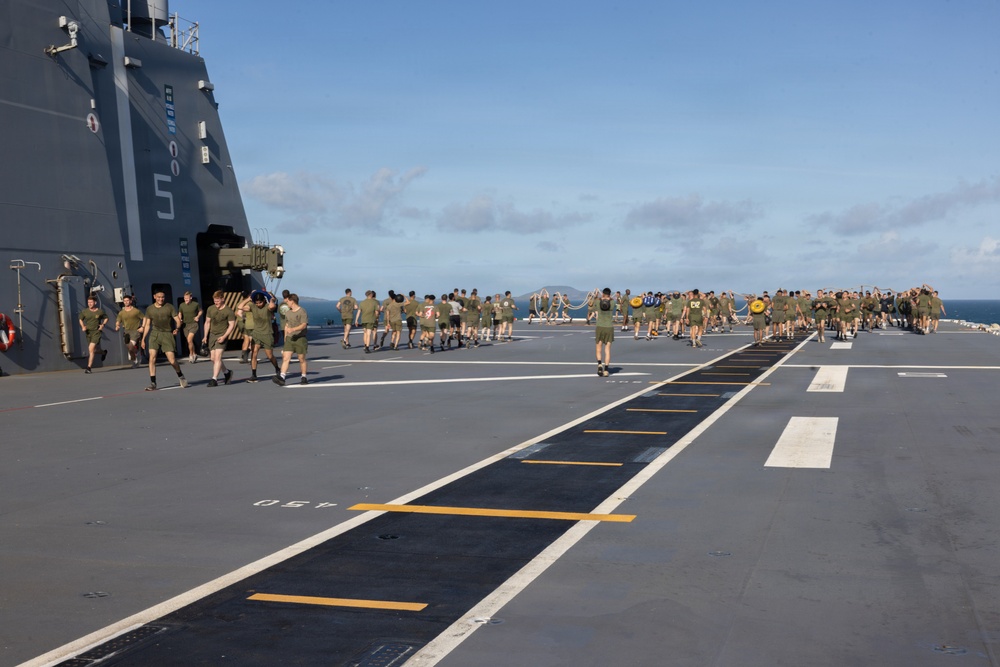 MRF-D Marines conduct group physical training aboard HMAS Canberra