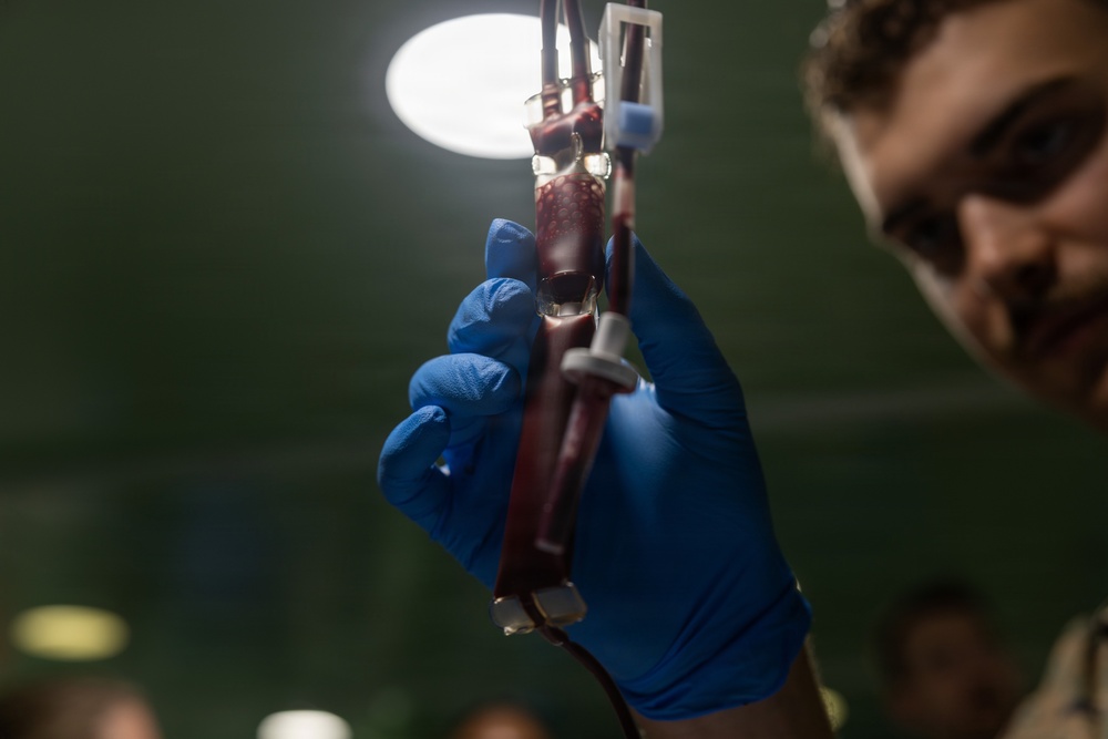 MRF-D Marines and Sailors rehearse medical procedures aboard HMAS Canberra