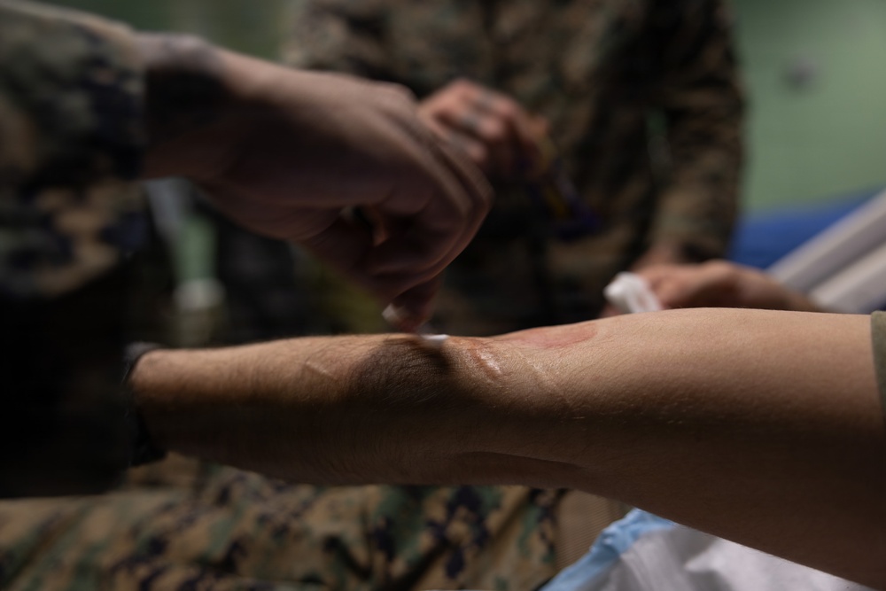 MRF-D Marines and Sailors rehearse medical procedures aboard HMAS Canberra