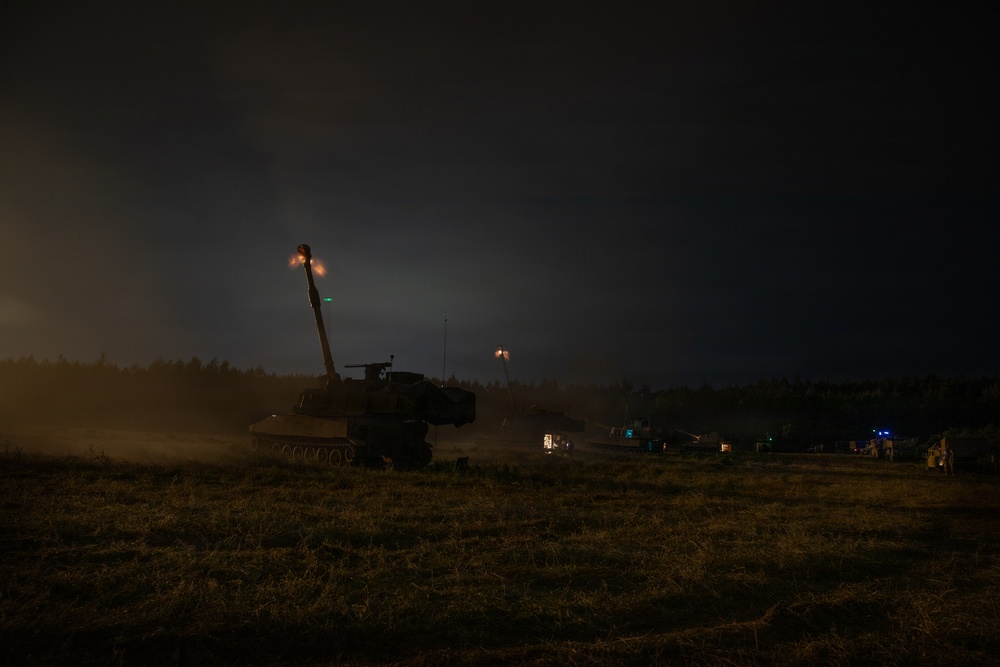 W. Va. Guard Artillerymen Deliver Night Fires During Northern Strike 26-2