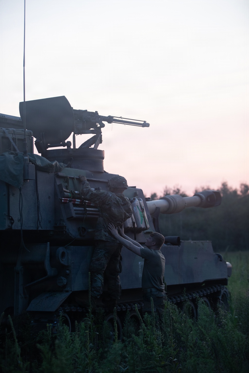 West Virginia National Guard's 201st Field Artillery Battalion conduct night operations during Northern Strike 26-2