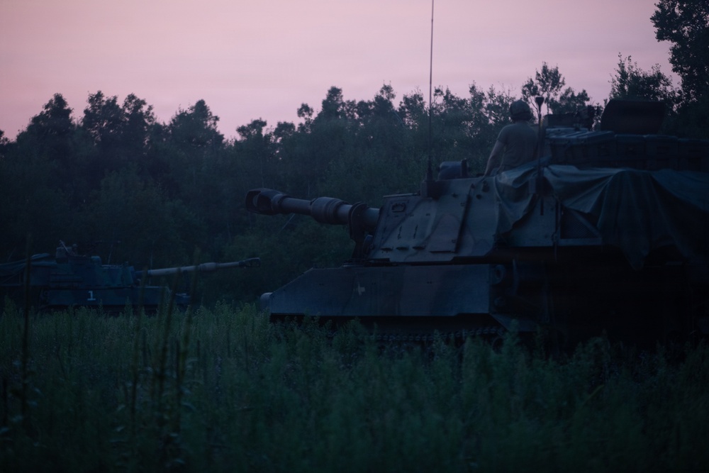 West Virginia National Guard's 201st Field Artillery Battalion conduct night operations during Northern Strike 26-2