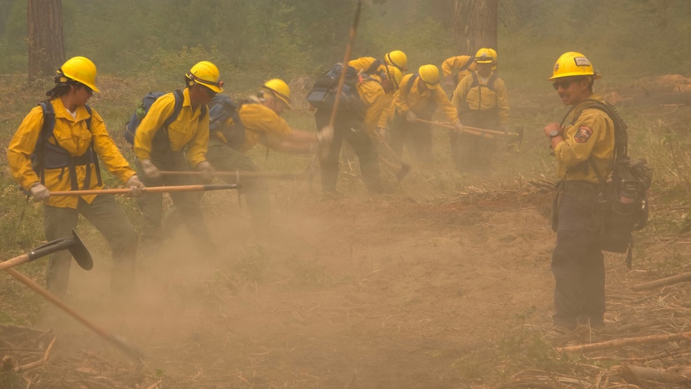 Washington National Guard Soldiers and Airmen Support Firefighting Operations at Little Giant Fire