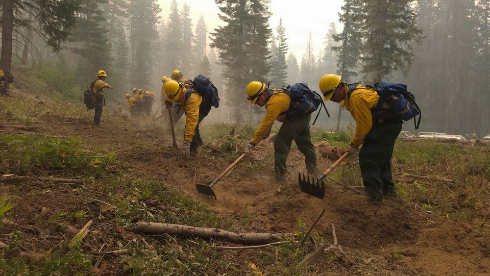 Washington National Guard Soldiers and Airmen Support Firefighting Operations at Little Giant Fire
