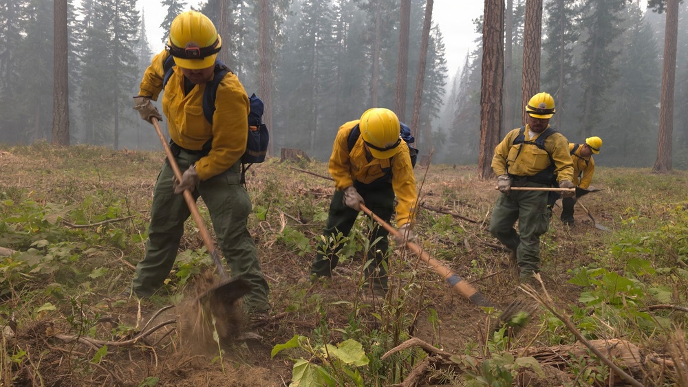 Washington National Guard Soldiers and Airmen Support Firefighting Operations at Little Giant Fire