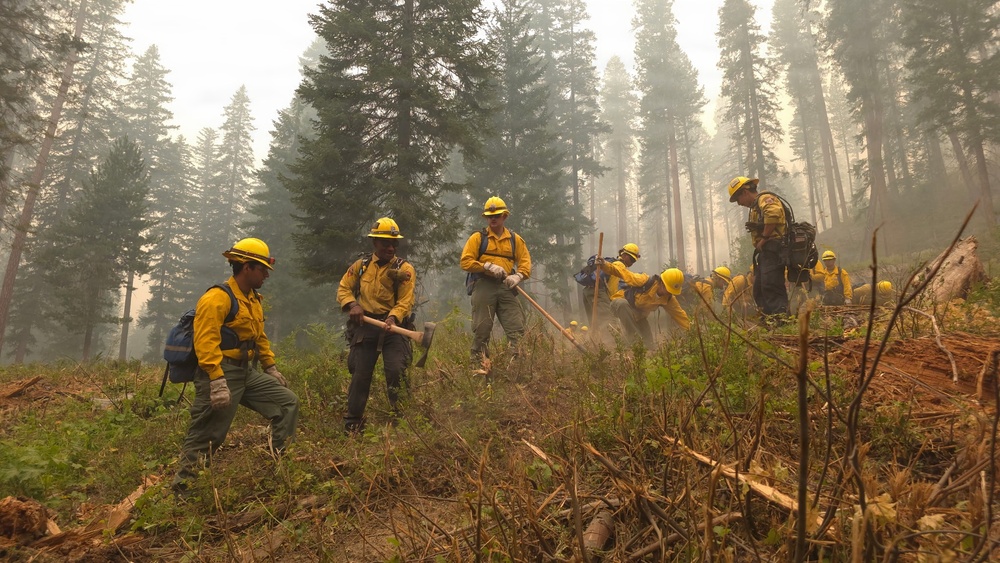 Washington National Guard Soldiers and Airmen Support Firefighting Operations at Little Giant Fire