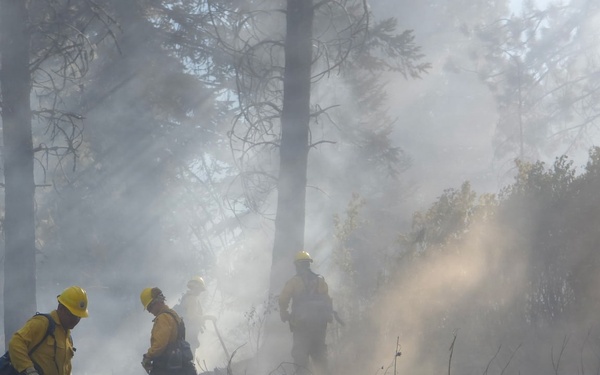 Washington National Guard Soldiers and Airmen Support Firefighting Operations at Little Giant Fire