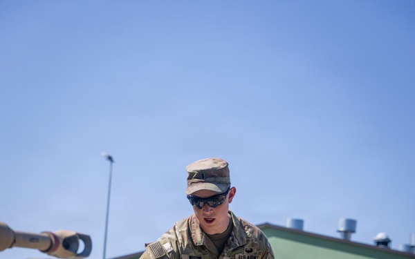 U.S. Army Soldiers with the NATO FLF Battle Group conduct live fire exercise in Poland
