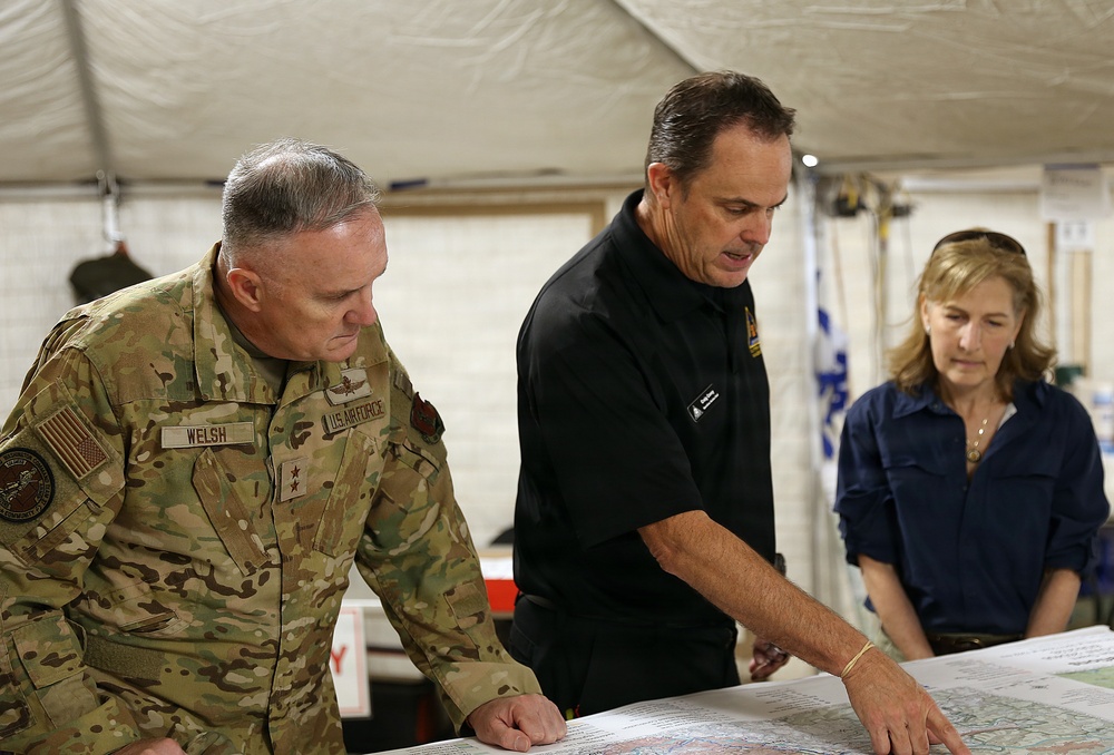 Congresswoman Kim Schrier visits National Guard Soldiers and Airmen at Little Giant Fire