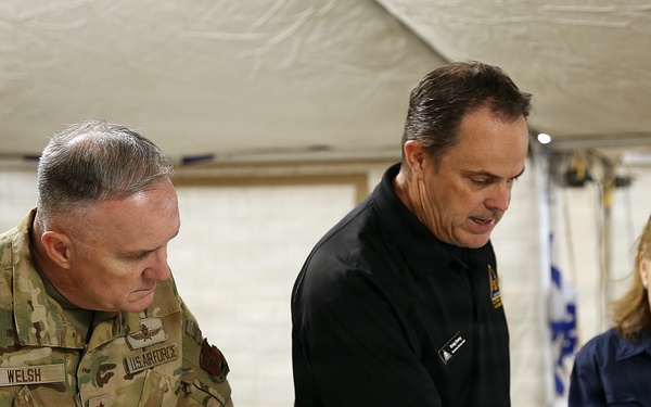 Congresswoman Kim Schrier visits National Guard Soldiers and Airmen at Little Giant Fire