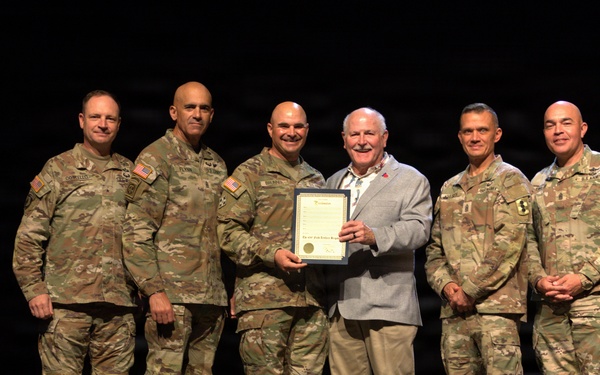 Lawton Mayor presents proclamation to FCOE and 434th FA leadership