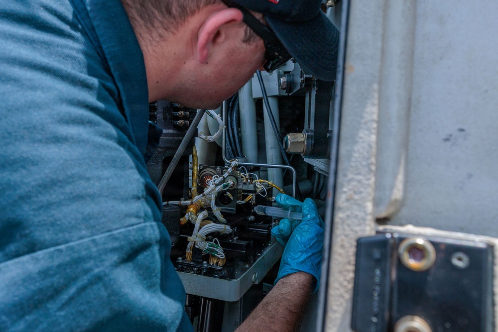 5-inch Gun Maintenance aboard USS Gonzalez
