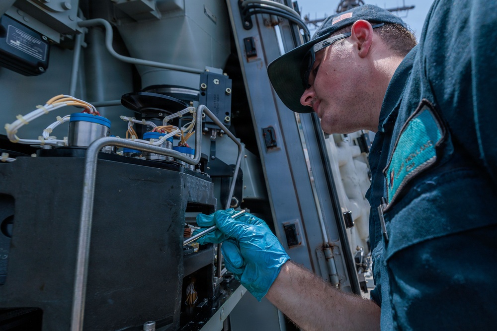 5-inch Gun Maintenance aboard USS Gonzalez