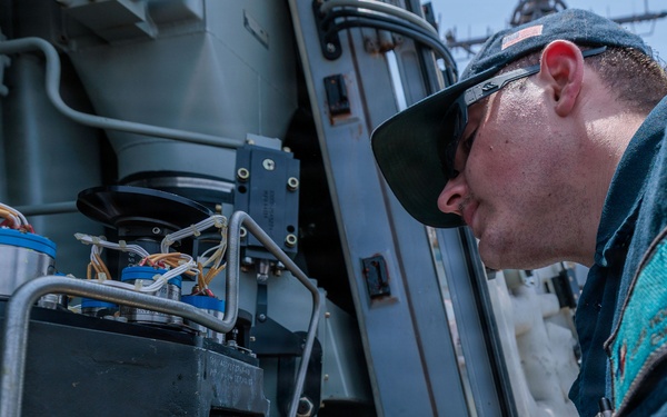5-inch Gun Maintenance aboard USS Gonzalez