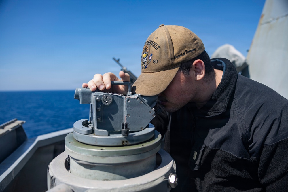 Topside Operations Aboard USS Roosevelt (DDG 80)