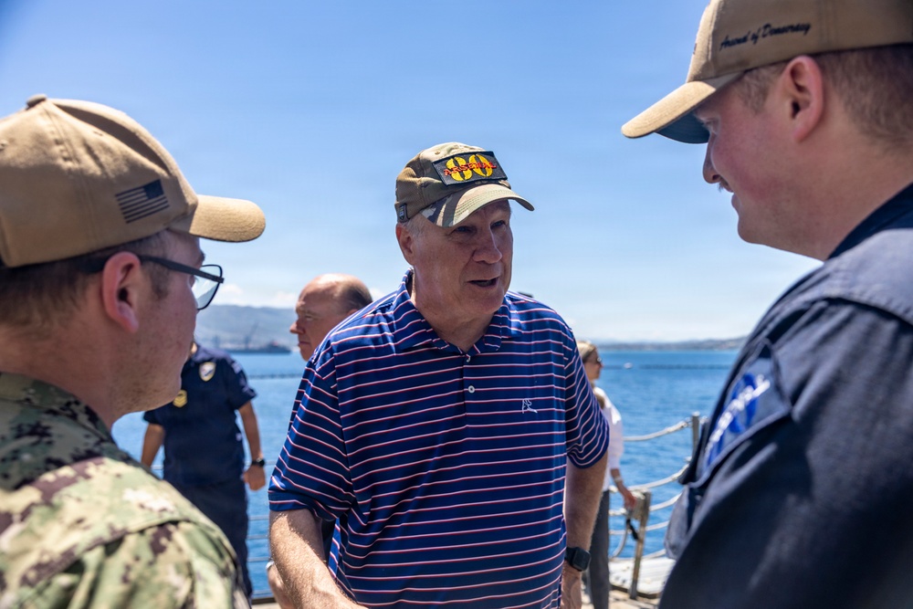 Congressional Delegation Aboard USS Roosevelt (DDG 80)