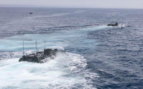 3rd AA Bn. conduct amphibious training during QUART