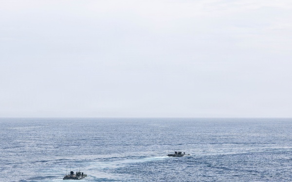 3rd AA Bn. conduct amphibious training during QUART
