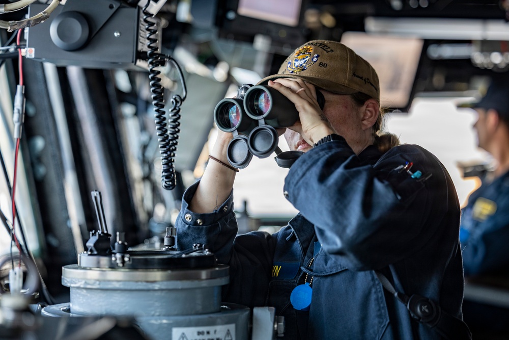 USS Roosevelt (DDG 80) Transits Souda Bay