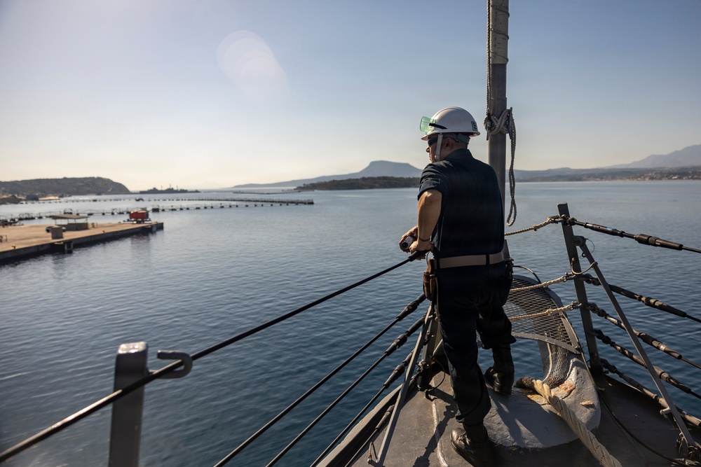 USS Roosevelt (DDG 80) Transits Souda Bay