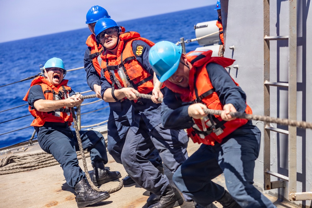USS Roosevelt (DDG 80) Conducts RAS with USNS William McLean (T-AKE 12)