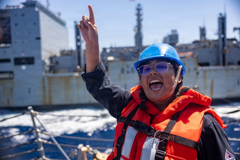 USS Roosevelt (DDG 80) Conducts RAS with USNS William McLean (T-AKE 12)