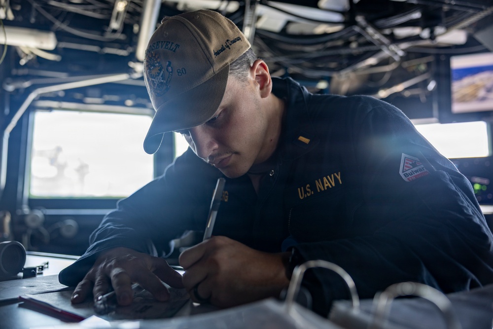 USS Roosevelt (DDG 80) Conducts RAS with USNS William McLean (T-AKE 12)