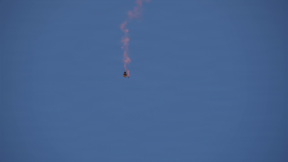 Golden Knights Drop Into the Rochester International Airshow