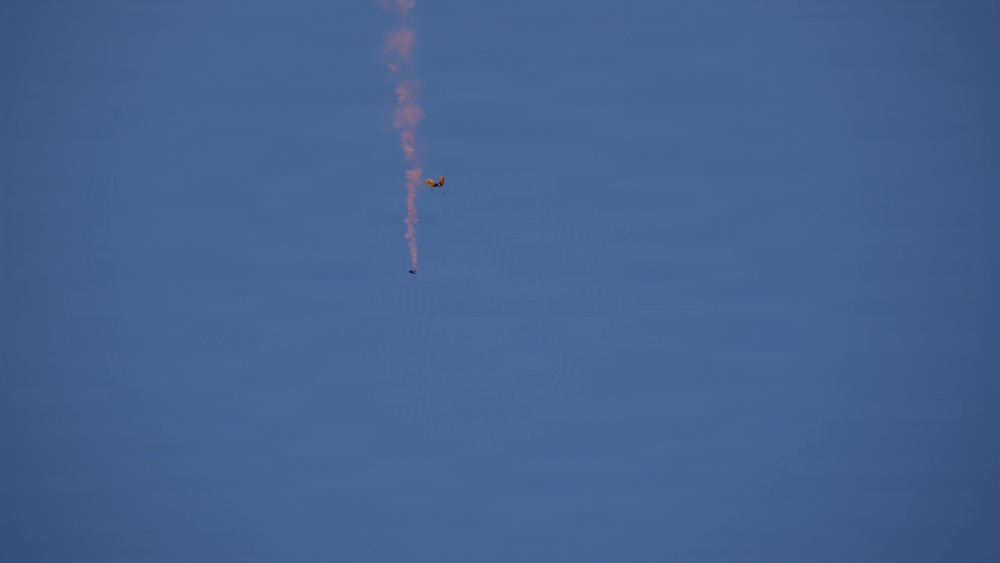 Golden Knights Drop Into the Rochester International Airshow
