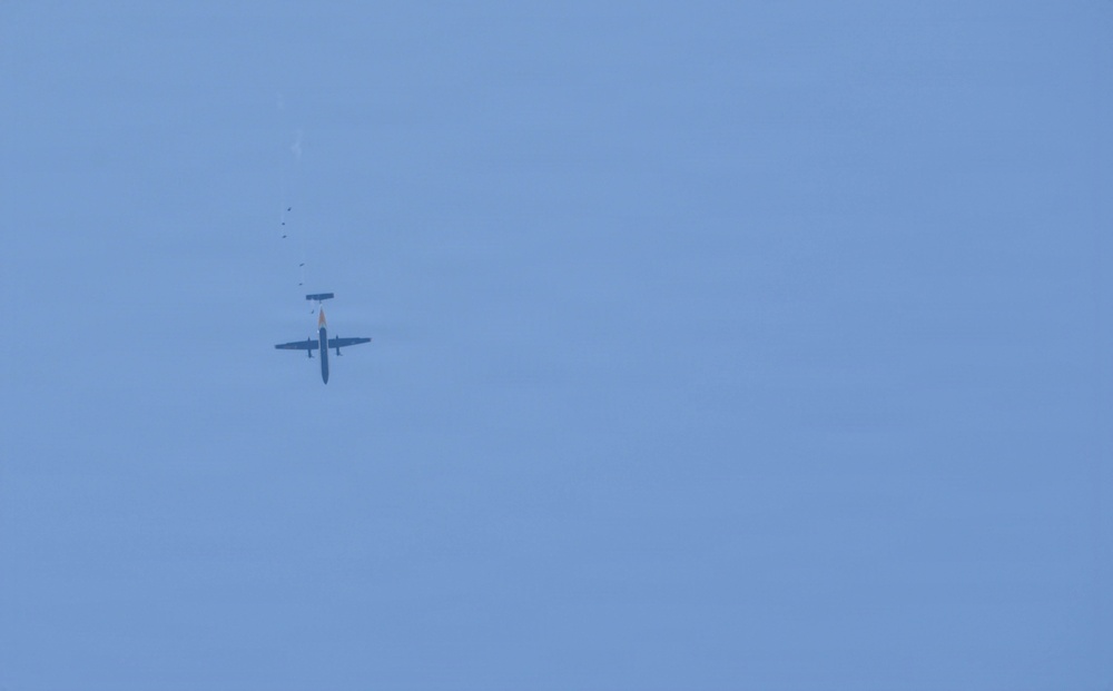 Golden Knights Drop Into the Rochester International Airshow