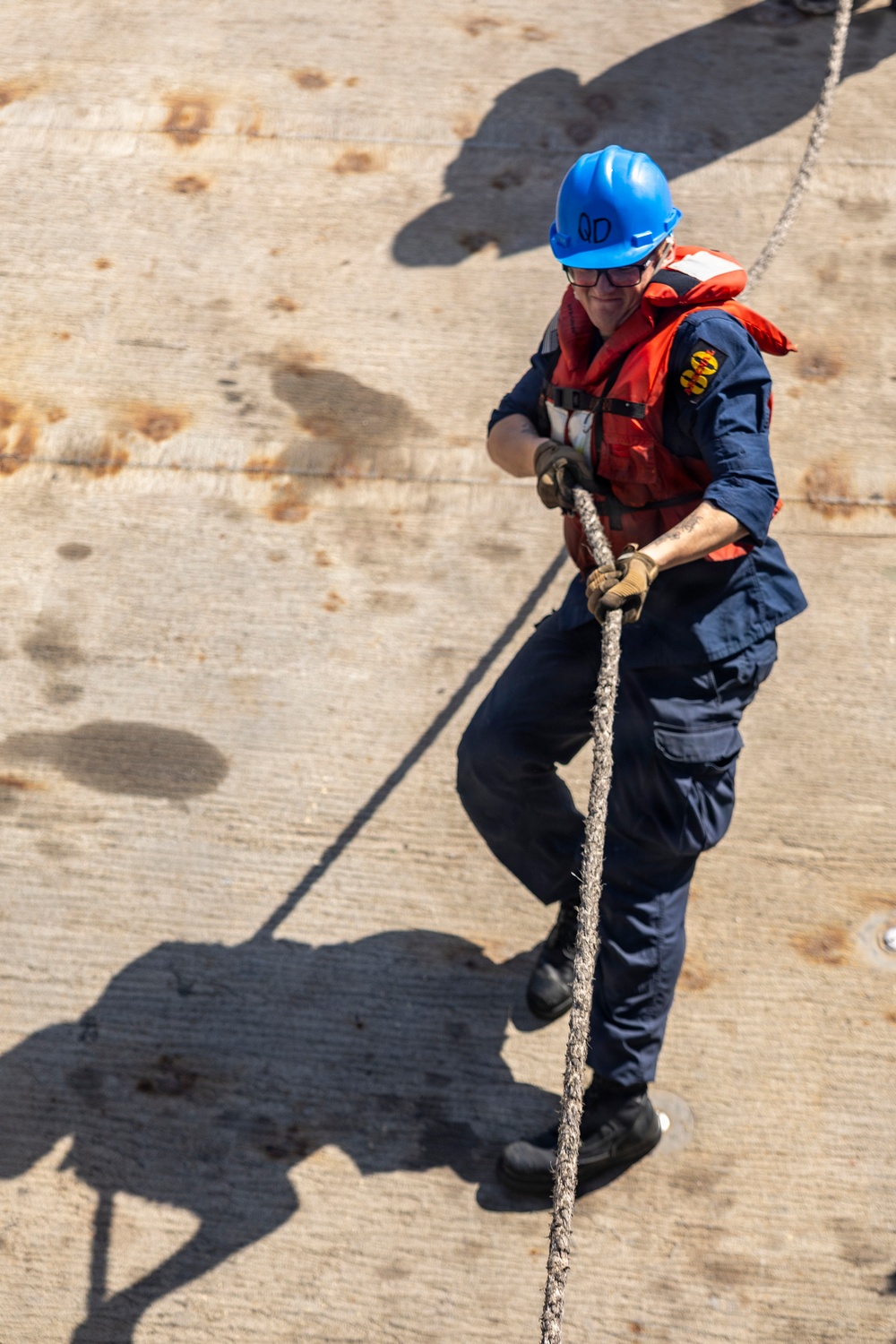 USS Roosevelt (DDG 80) RAS With USNS William McLean (T-AKE 12)